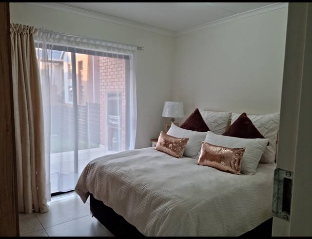 3 BEDROOM APARTMENT TO LET IN GLEN MARAIS
